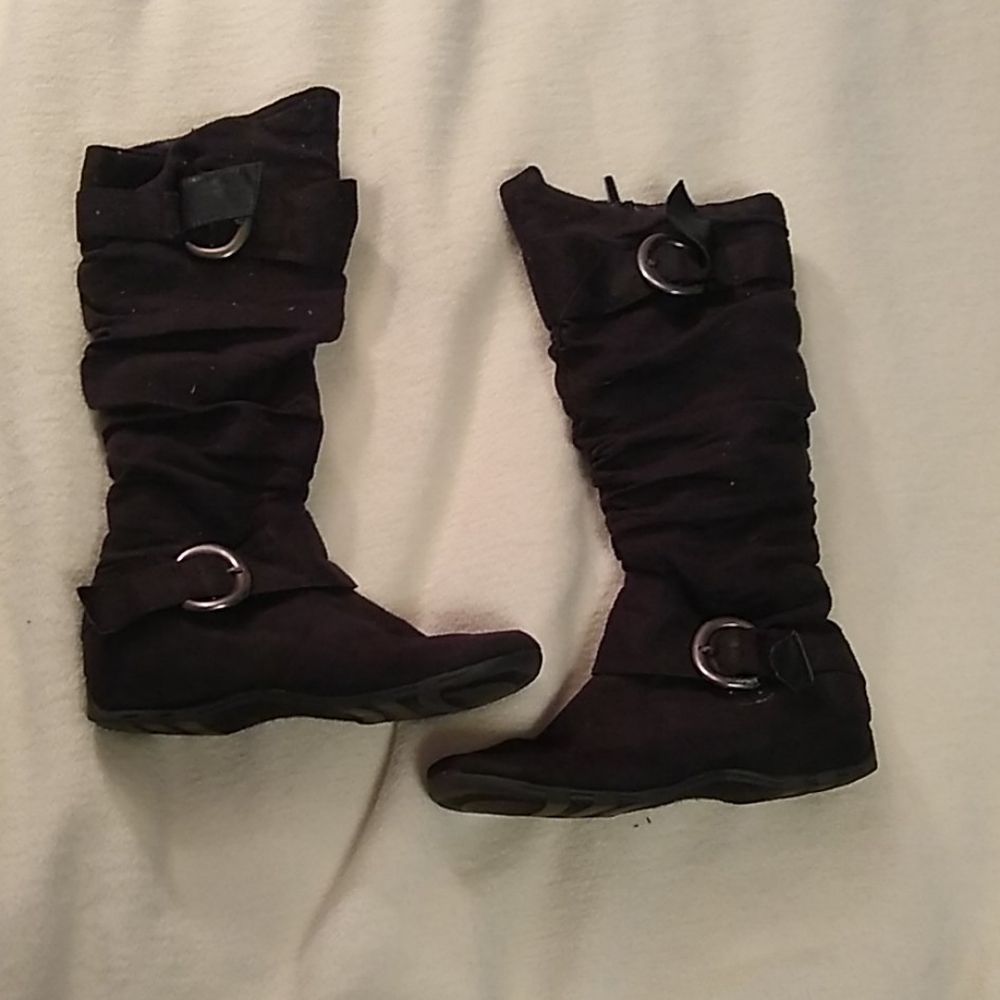 Boots 8.5